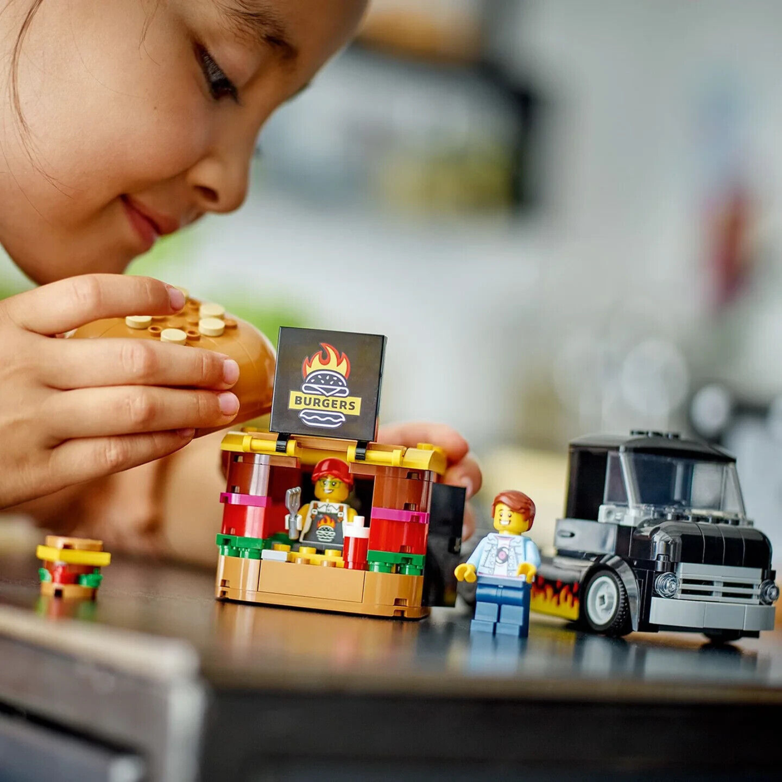 LEGO CITY | NEW | Burger Truck (60404) Brand New AU Wide Free Postage.